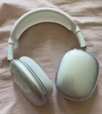 Продам набор защитных чехлов для наушников Airpods Max