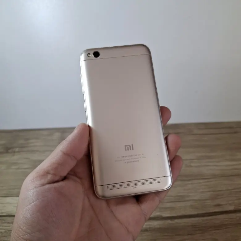 Redmi 5A sotiladi Arzon