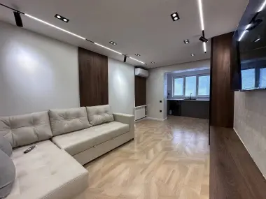 Sotuvda 3 xonalik uy remont Moscow Pizza Yakkasaroy tumani