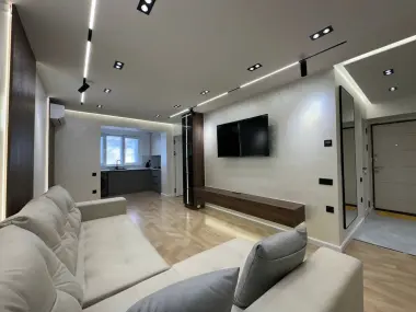 Sotuvda 3 xonalik uy remont Moscow Pizza Yakkasaroy tumani