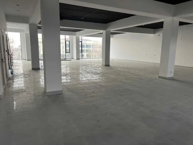 Сдаётся здание - под офис, , магазин,ресторан, кафе,, учебный йентр