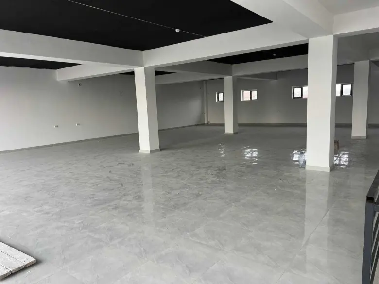 Сдаётся здание - под офис, , магазин,ресторан, кафе,, учебный йентр