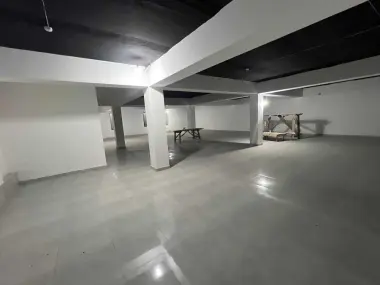 Сдаётся здание - под офис, , магазин,ресторан, кафе,, учебный йентр