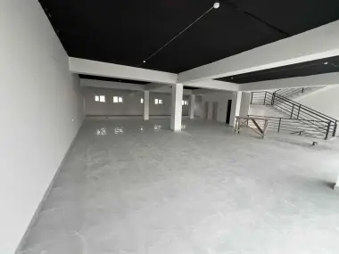 Сдаётся здание - под офис, , магазин,ресторан, кафе,, учебный йентр