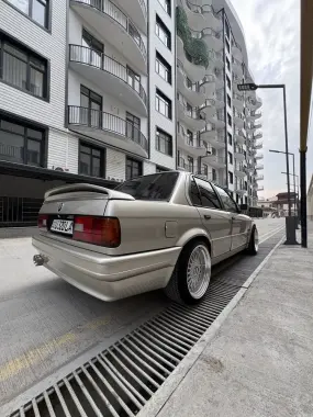 Продаже BMW 320i в хорошем состаянии