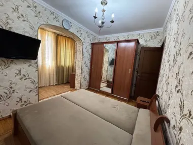 Срочно! Продается 3/3/16 на ул. Афросиеб 70м2