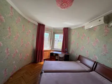 Срочно! Продается 3/3/16 на ул. Афросиеб 70м2