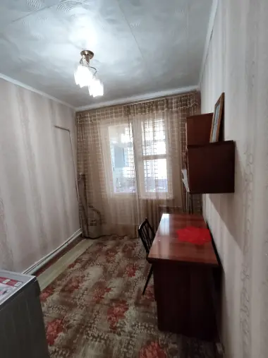 Продается 2комнатнатная квартира г.Навои И.Каримов 43
