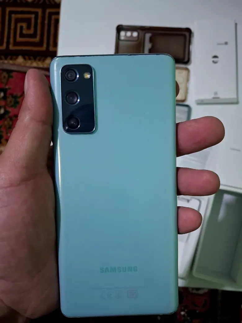Samsung s20 FE . (2mln) Xorazm, Bog‘otda